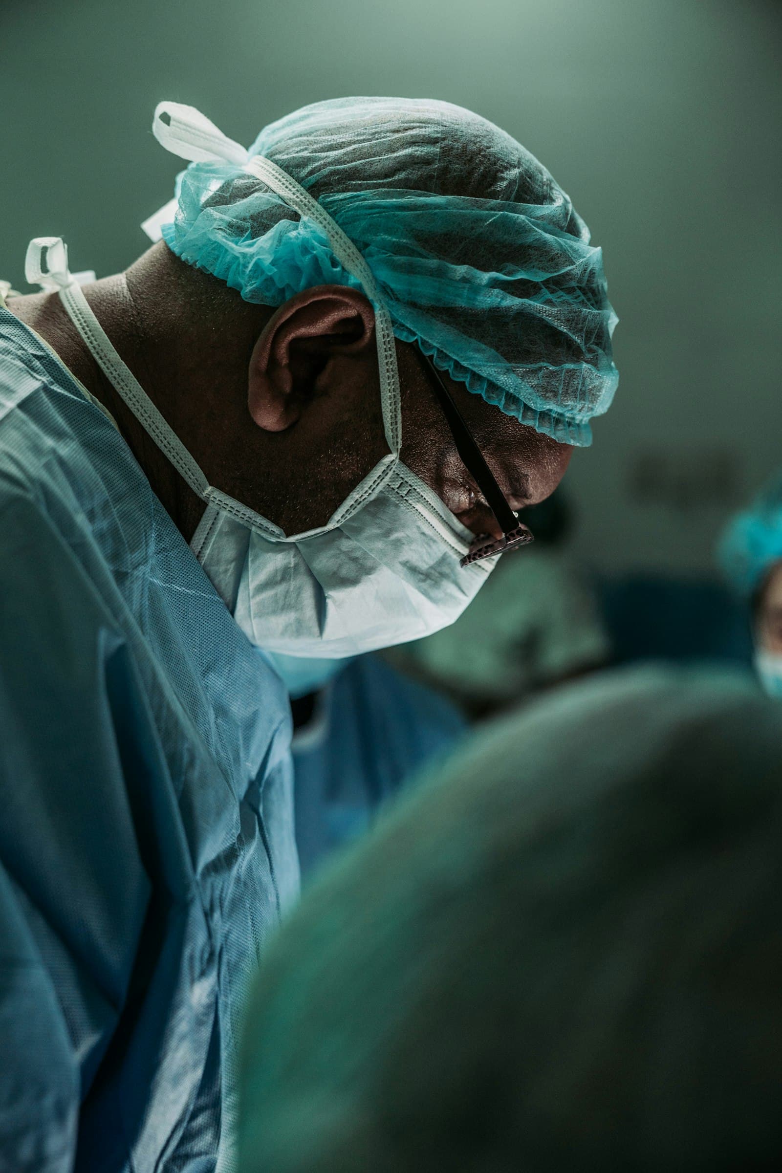 Anal Fissure and Fistula: Causes, Symptoms and Treatment